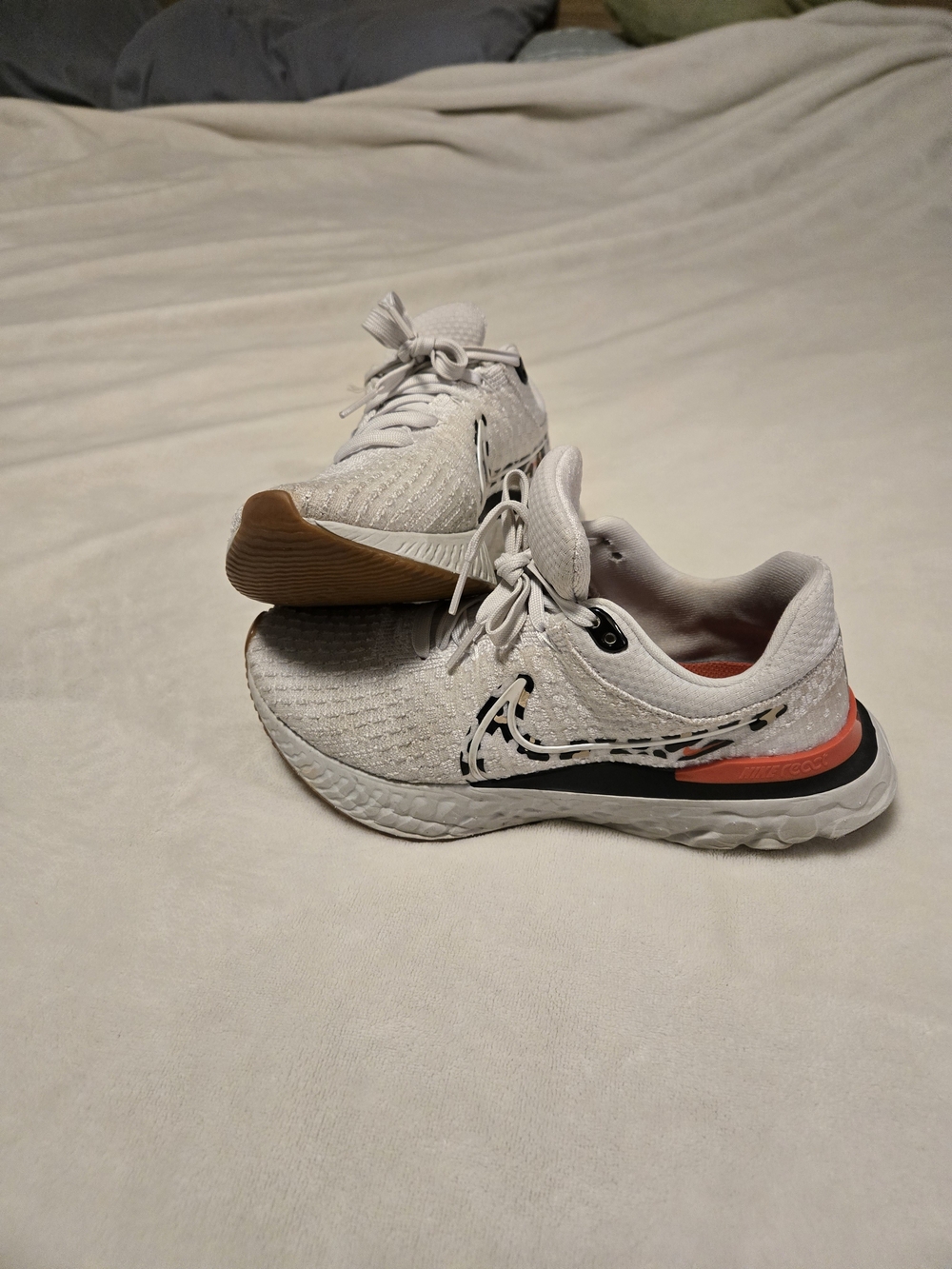 Nike React Infinity Run Flyknit women's running shoes in size 6.5
